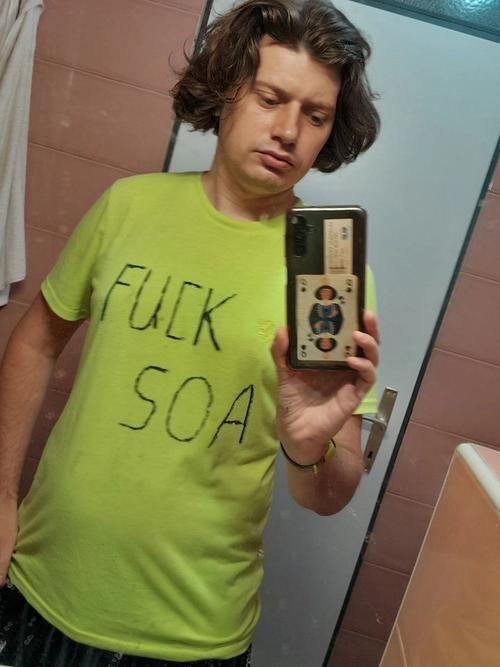 Владислав Ариничев перед пикетом.